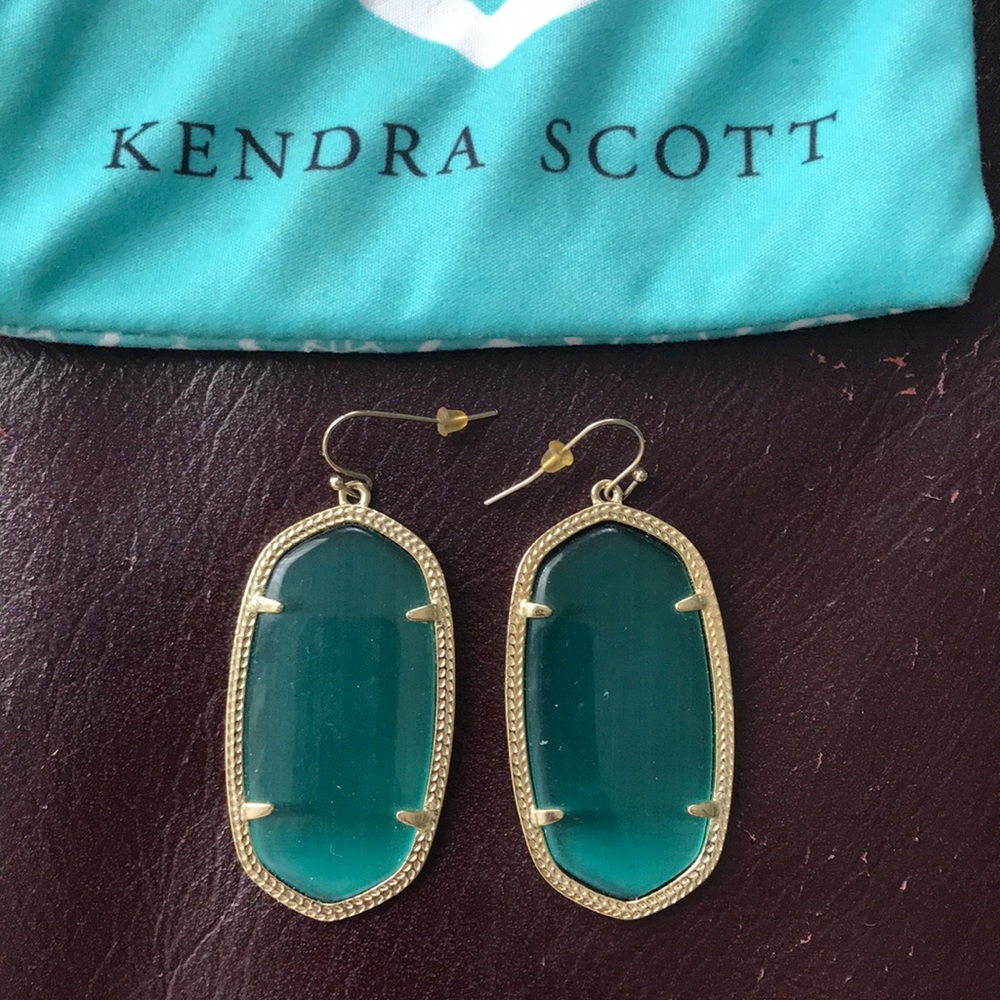 Kendra Scott Danielle earrings